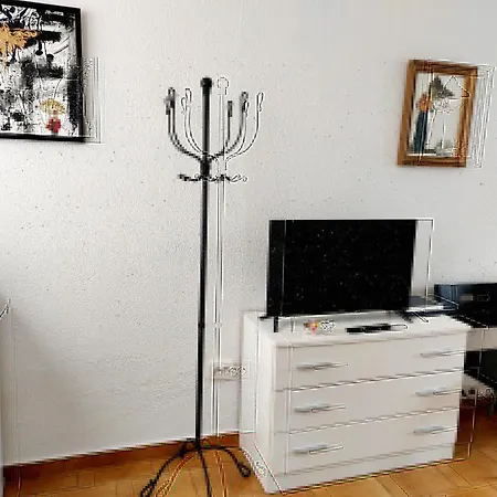 Estudio Nuevo En El Centro De